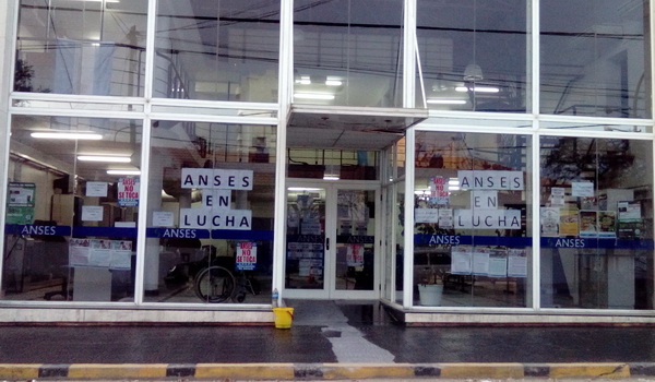 Están de paro los trabajadores de Anses
