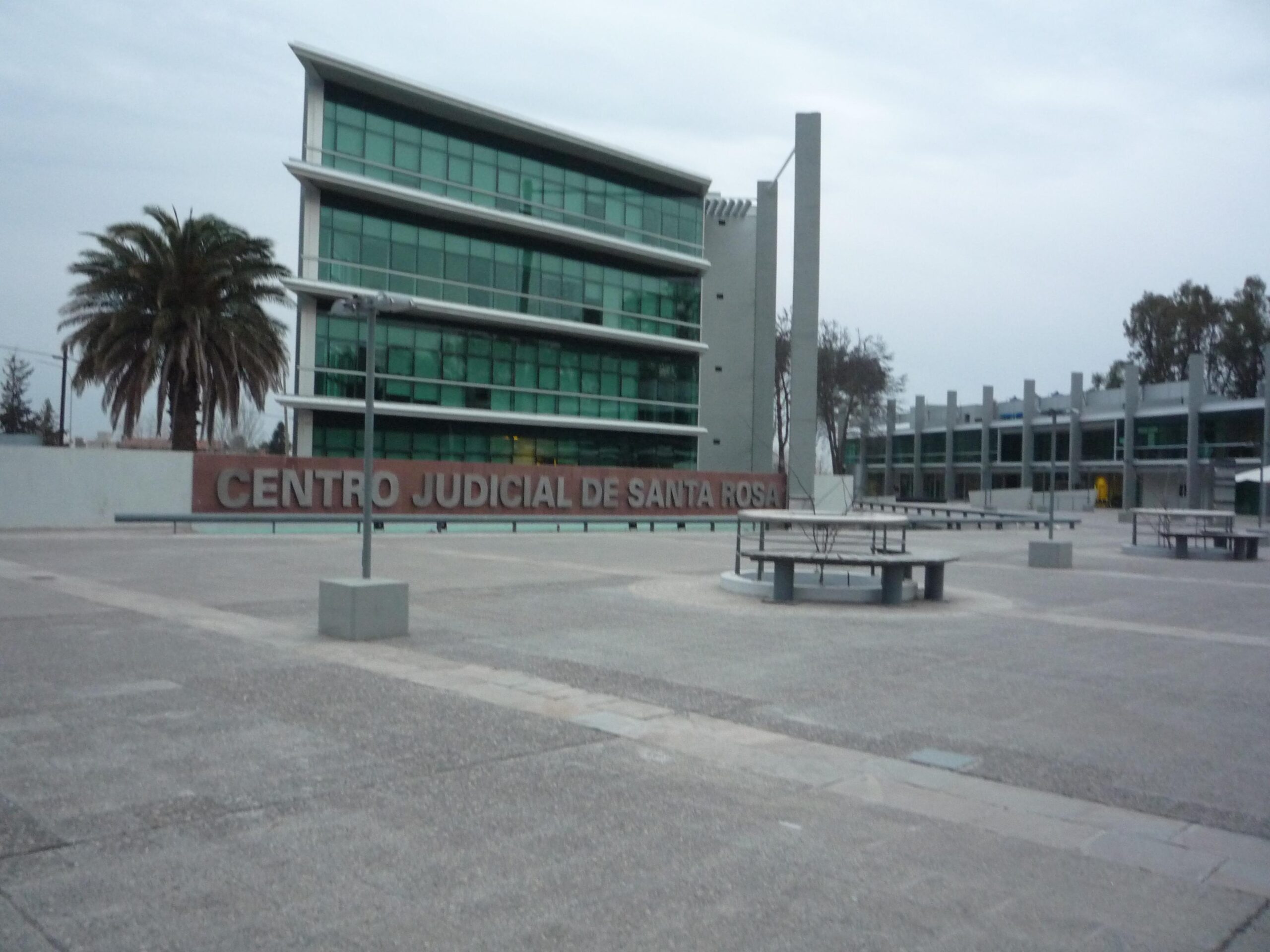 CONDENADO POR CINCO DELITOS CONTRA SU PAREJA