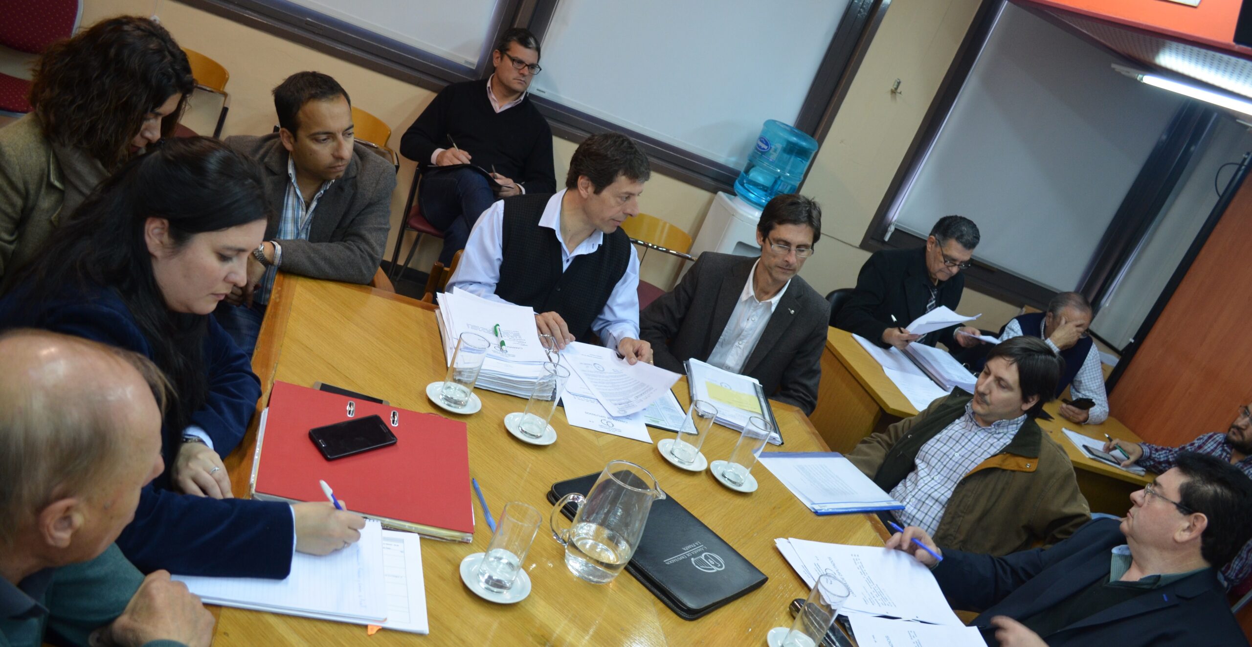 CÁMARA DE DIPUTADOS, LEGISLADORES DE PLENARIO CONFORMES CON POLICÍA CIENTÍFICA