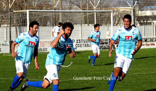 Alvear FBC mostró la chapa de Campeón, derrotando al invicto del torneo