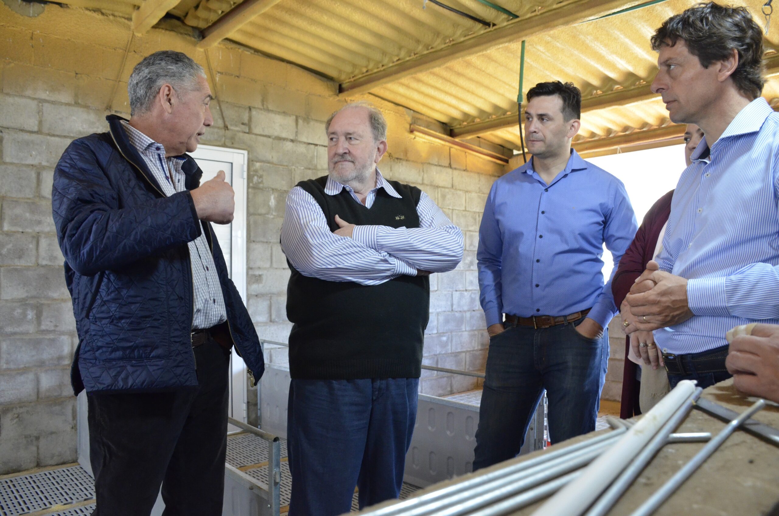 El gobernador visitó el campo de la Facultad de Veterinarias