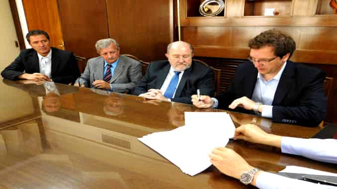 Se firmó el contrato por la obra de finalización del Nuevo Hospital de Santa Rosa