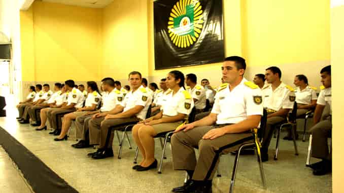 Policía de La Pampa: ceremonia de cierre del Ciclo Lectivo 2017 y egreso de la 40ª Promoción de Oficiales Ayudantes