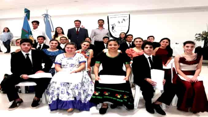 General Villegas: Primeros Egresados de la Escuela Municipal de Folklore y Tango