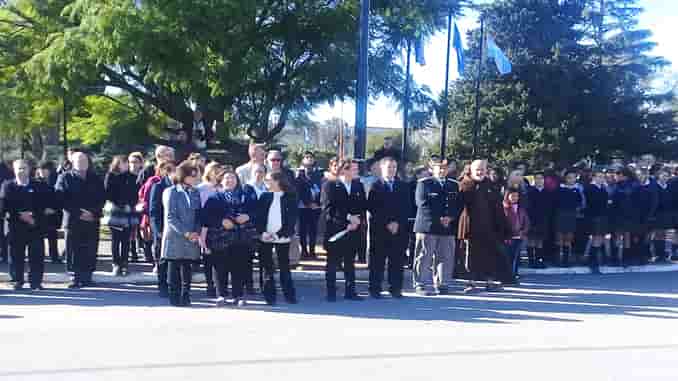 Se realizó el acto conmemorativo del 208° Aniversario de la Revolución de Mayo, en nuestra localidad