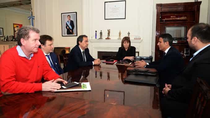 El ministro González mantuvo reuniones con funcionarios nacionales