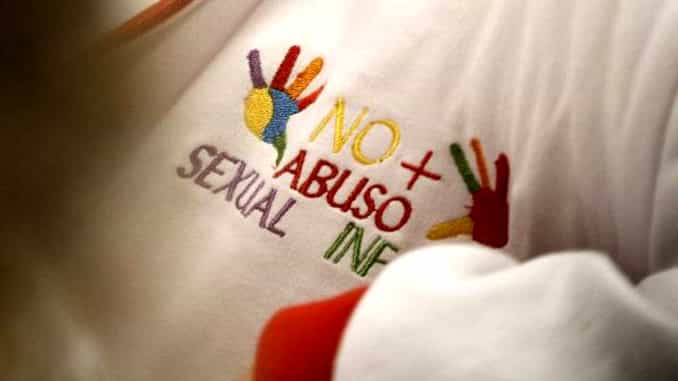 CONDENADO A SEIS AÑOS DE PRISIÓN, POR ABUSAR DE DOS HIJAS DE SU PAREJA