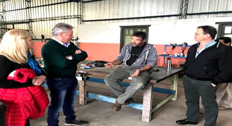 Ministro Borthiry con emprendedores en Realicó