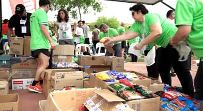 Colecta en la Caminata por el Atuel más de 1000 kilogramos de alimentos no perecederos y casi 1000 litros de leche