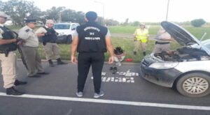 detenido sentado