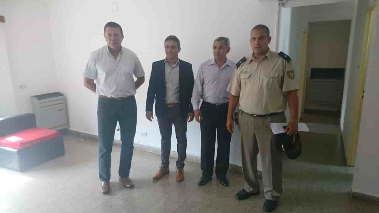 González recorre puestos camineros y Departamental de Intendente Alvear