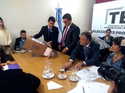 CONCLUYO EL ESCRUTINIO DEFINITIVO: LA INTENDENCIA DE VICTORICA SE DEFINIÓ POR UN VOTO