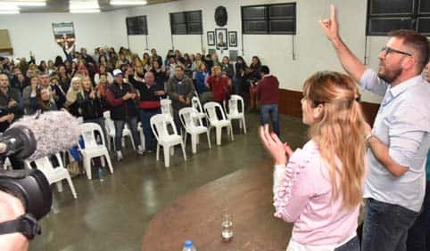 “El macrismo estafó electoralmente a los argentinos”