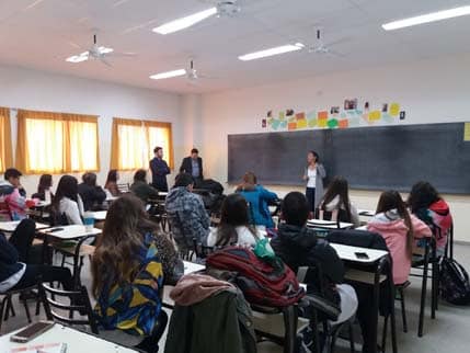 “Educación + Justicia” . Funcionarios judiciales visitaron el Colegio