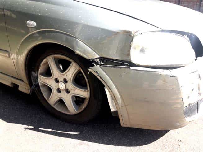 UN CONDUCTOR EXALTADO ATROPELLO A UN POLICÍA EN SERVICIO