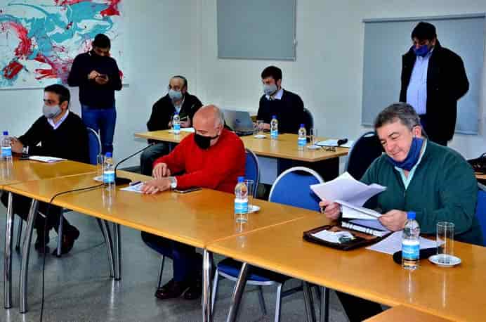 EN COMISIÓN, SE TRATARÁN LOS PLIEGOS DE PAMPETROL