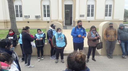 Paro y movilización del gremio ATE frente al municipio de Intendente Alvear
