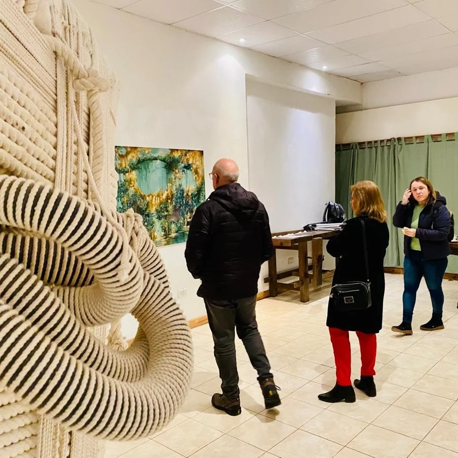 Se inauguró la muestra “Artistas mujeres del MPArtes” en Intendente Alvear