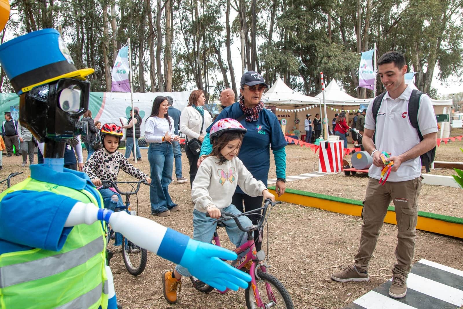 LA MUNICIPALIDAD PRESENTÓ EJES DE ACCIÓN EN LA EXPO RURAL 2023