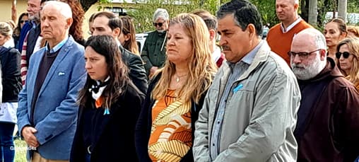 HOMENAJE DIA DEL VETERANO/AS Y LOS CAIDOS EN MALVINAS