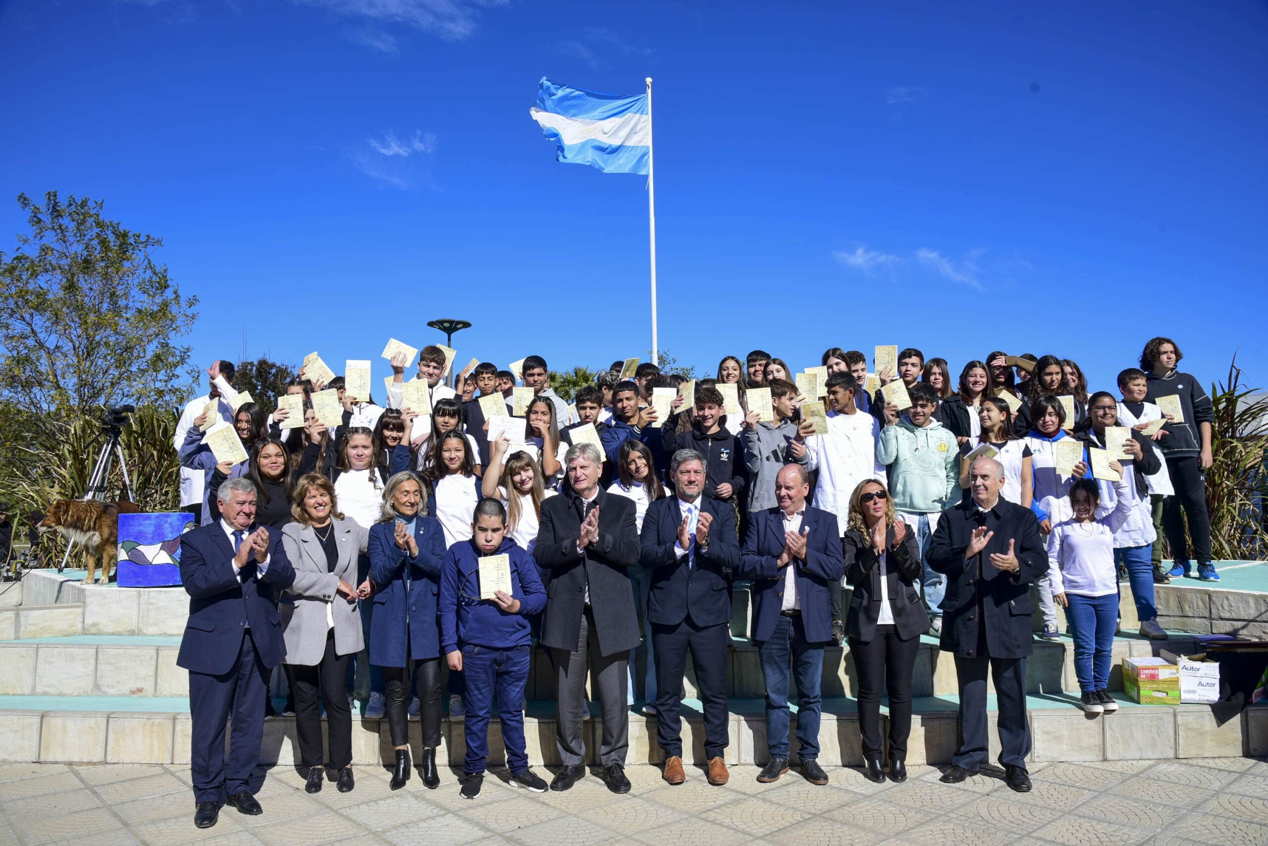 Ziliotto insta a estudiantes pampeanos a ser guardianes de la Constitución en un acto de Pichi Huinca