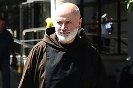 Murió el polémico cura párroco José Miguel Padilla