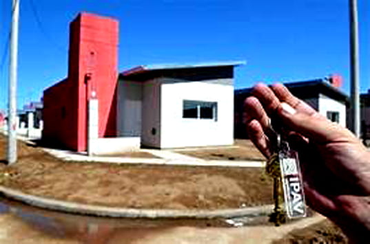 20 nuevas familias cumplen el sueño de la casa propia gracias a la inversión provincial