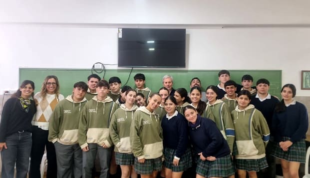 Educación + Justicia: funcionarios piquenses brindaron talleres y simulacros de audiencia en Trenel e Intendente Alvear
